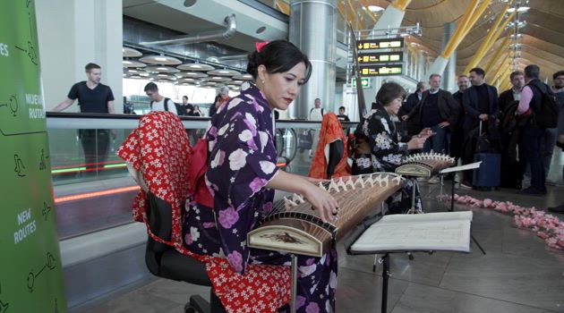 Acepte primero la política de cookies