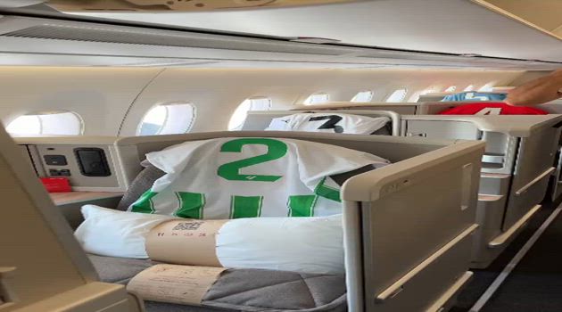 Acepte primero la política de cookies